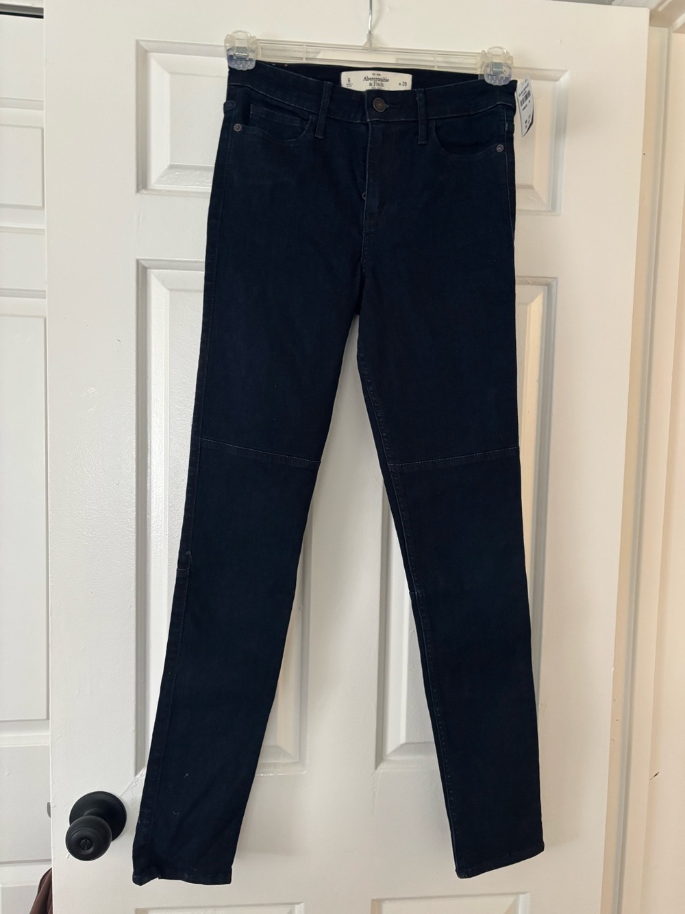 Abercrombie & Fitch High-Rise Super Skinny Jeans - Size 6 - NWT